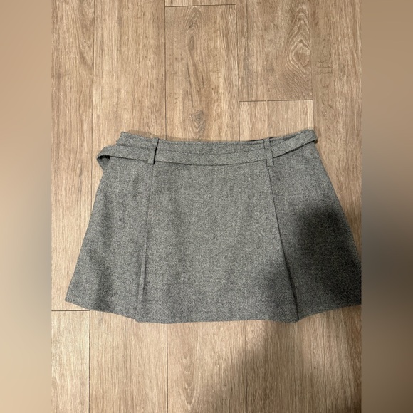 Reformation Rory Mini Skirt - Picture 8 of 11